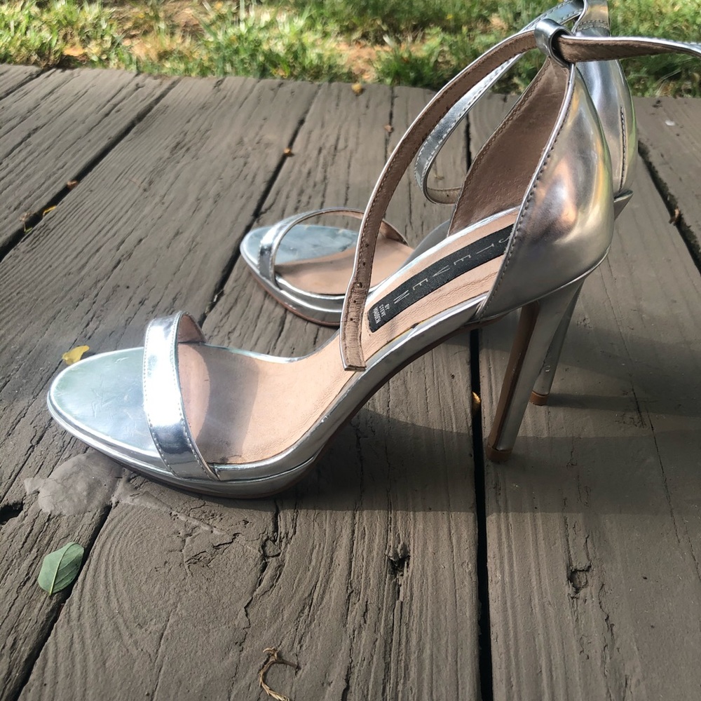 Steeve Madden Brandie Heels with ankle strap